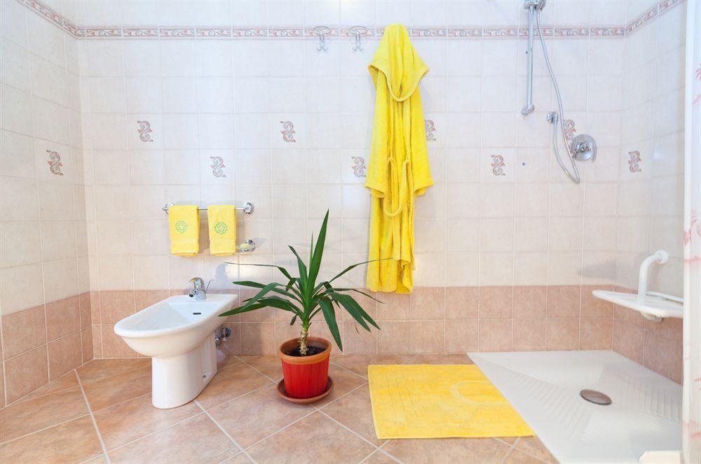 Oasi Verde Castiglione Chiavarese Luaran gambar