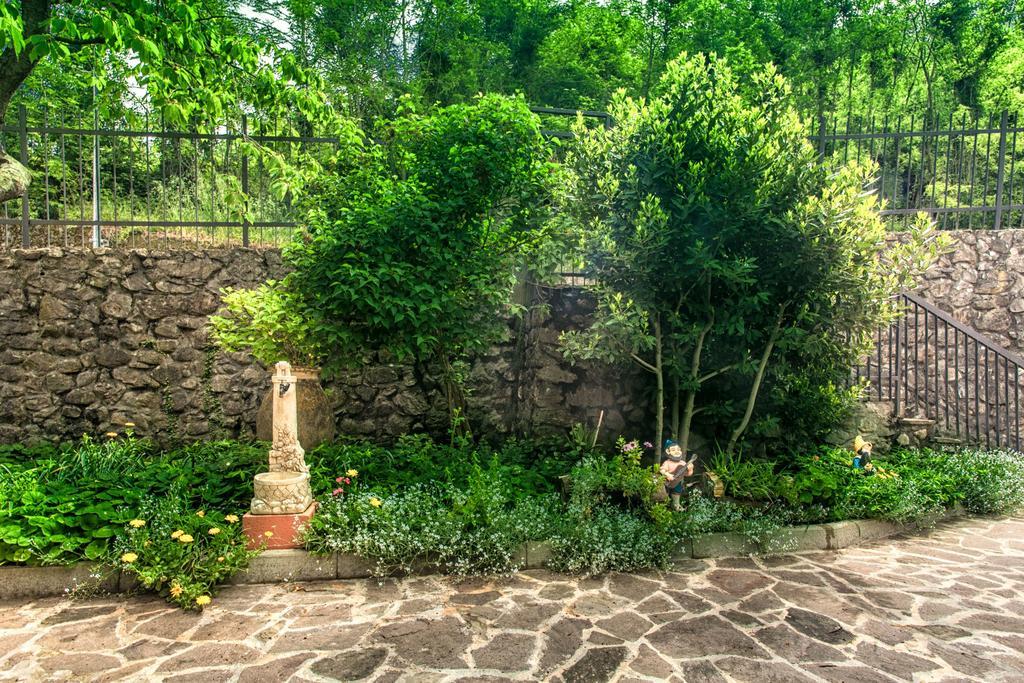 Oasi Verde Castiglione Chiavarese Luaran gambar