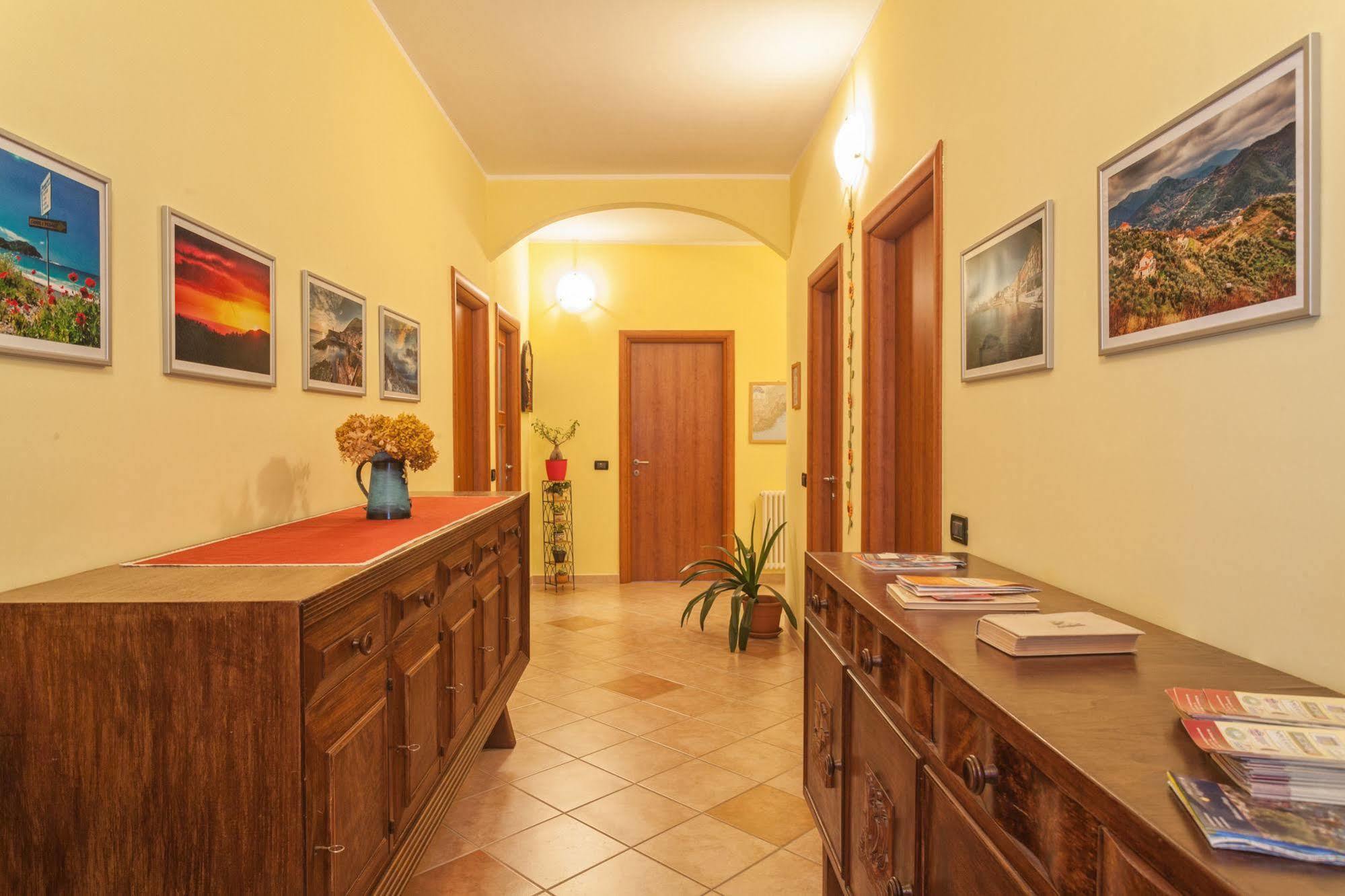 Oasi Verde Castiglione Chiavarese Luaran gambar